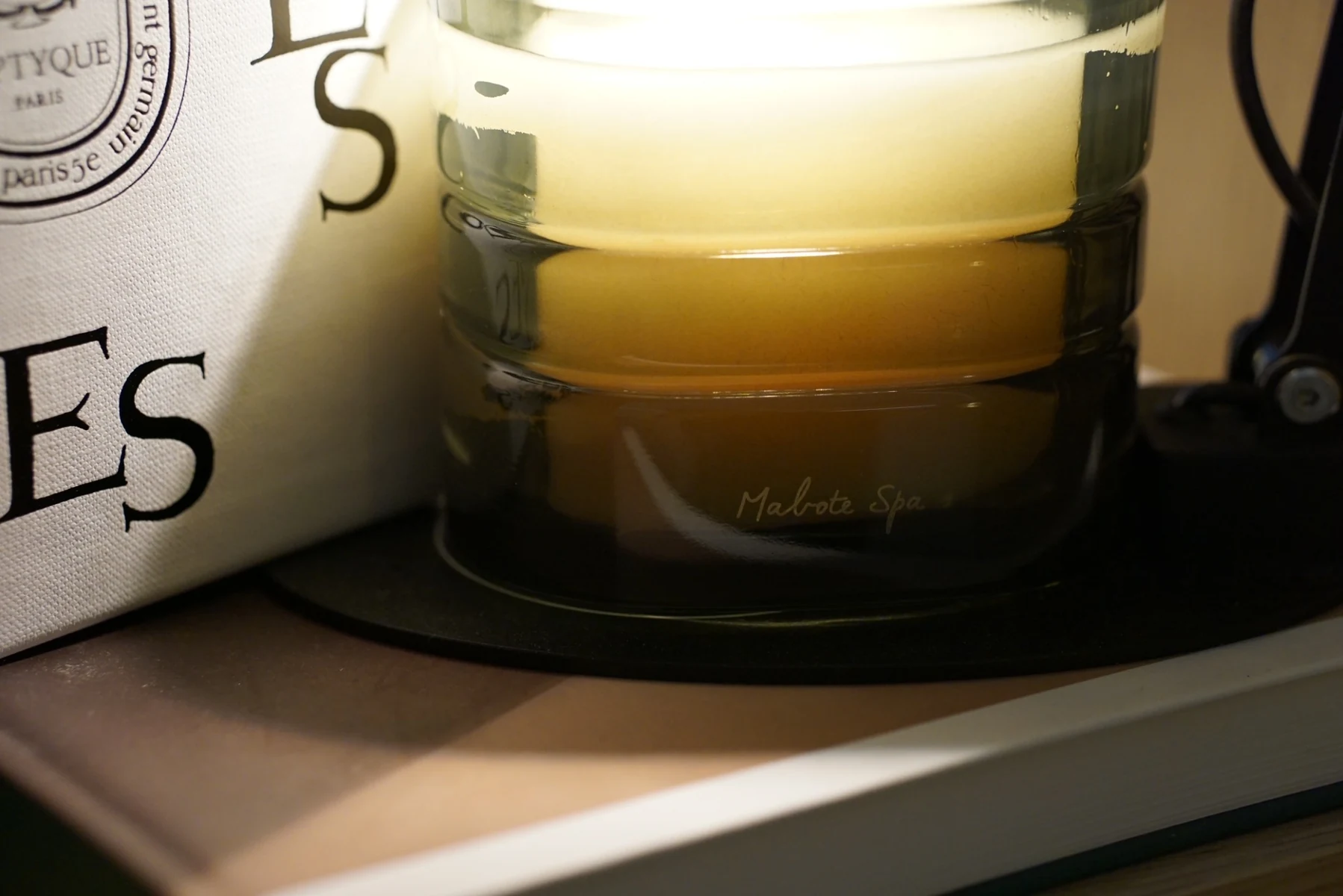 Ma Boté Spa candle detail